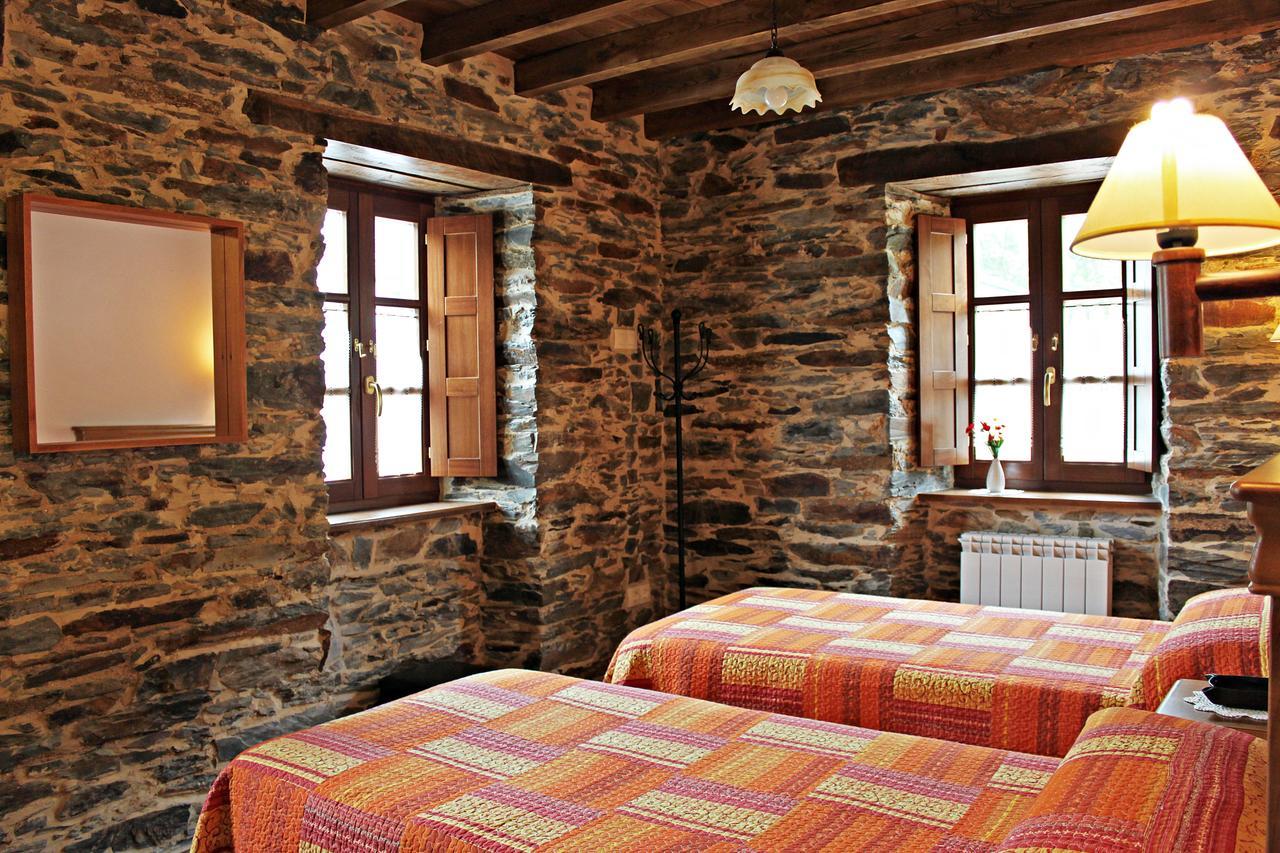 Apartamentos El Llago Boal Exterior photo